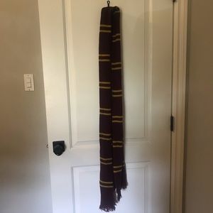 Universal Studios Harry Potter Gryffindor Scarf